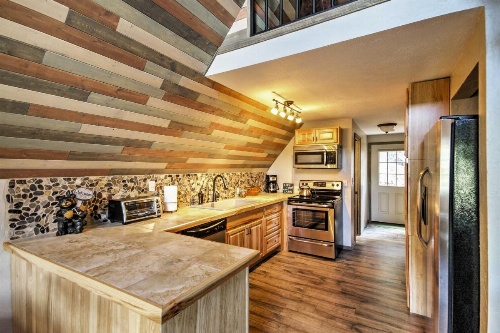 Hillside Cripple Creek Cabin with Hot Tub, Mtn Views! image 14